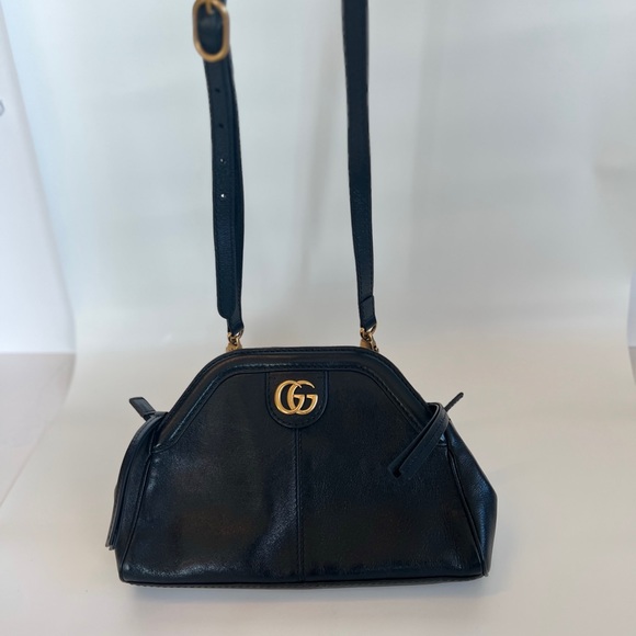 Gucci Handbags - GUCCI cross body bag